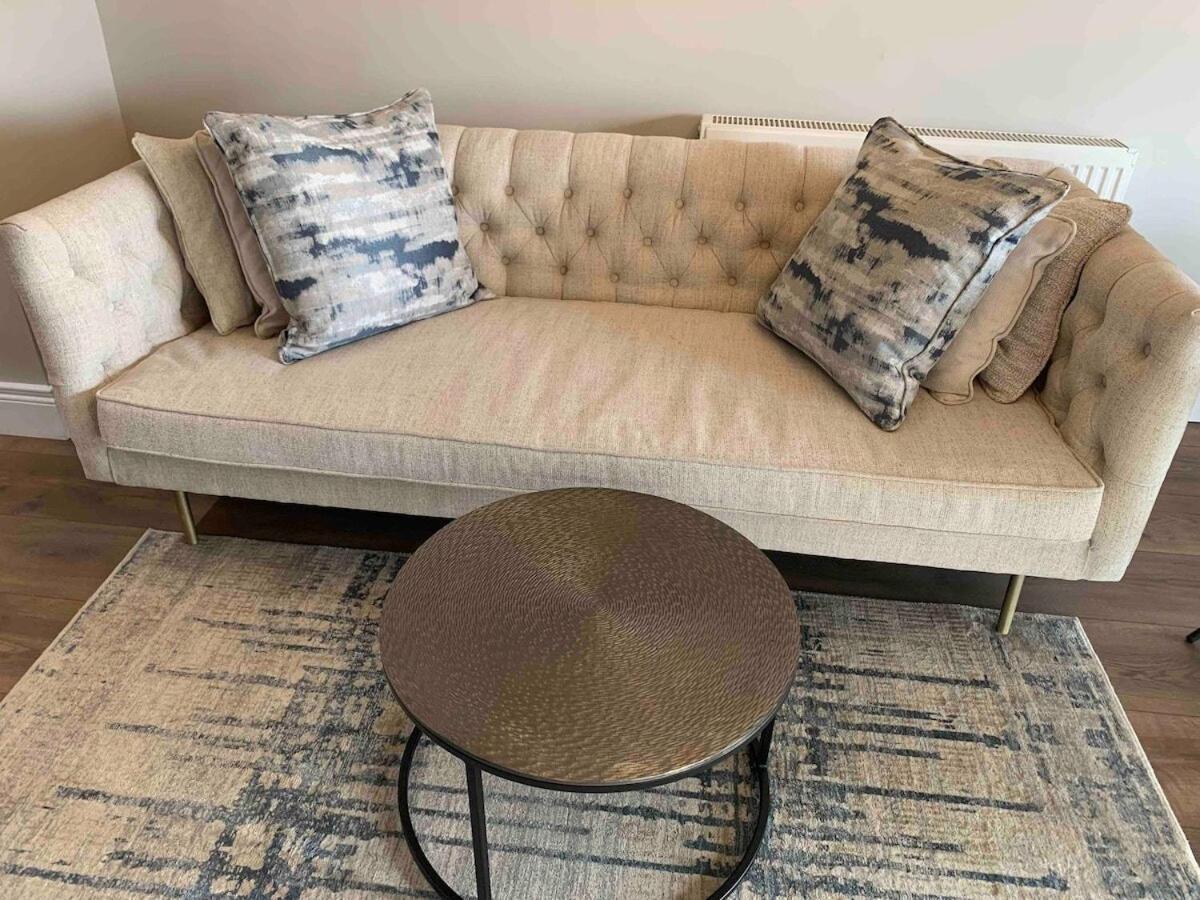 The Auction House Apartment Belfast Room photo