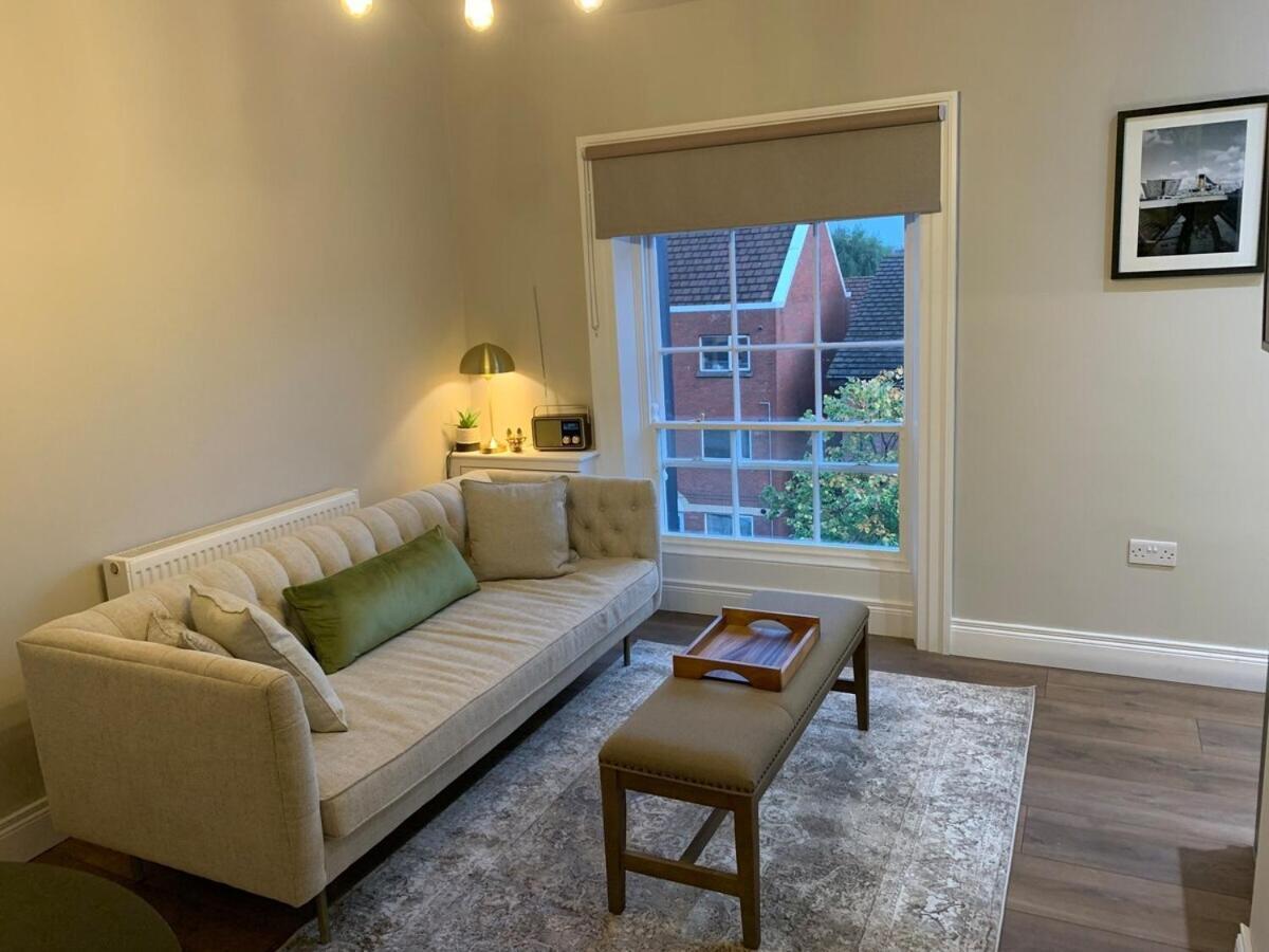 The Auction House Apartment Belfast Room photo